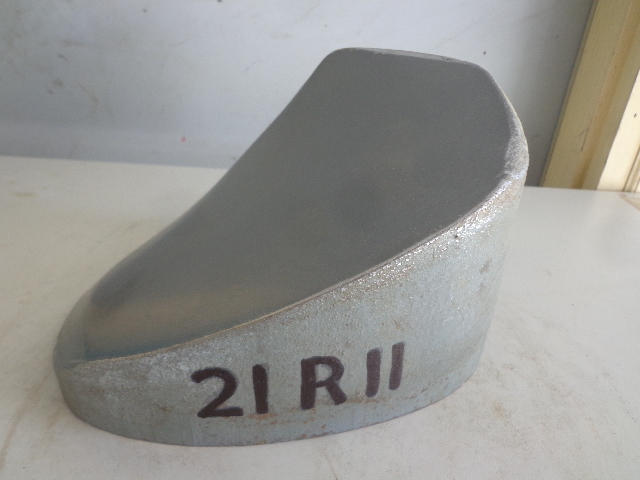 lot 38 image: 21R11      100 Series Pitch Block
