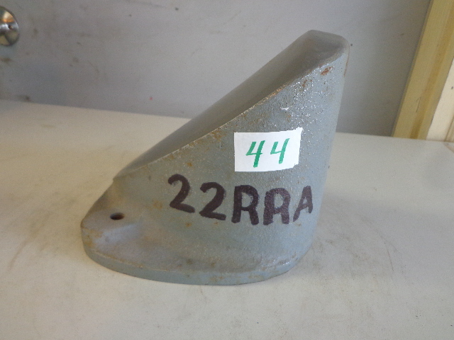 lot 44 image: 22 RRA   V-4     100 Series Pitch Block