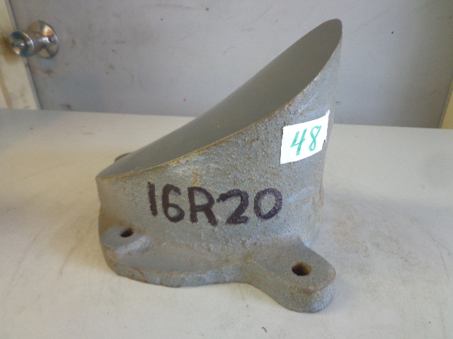 lot 48 image: 16 R20       100 Series Pitch Block