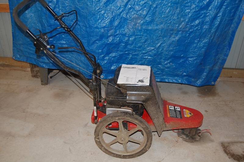 lot 12 image: Trimmer Mower
