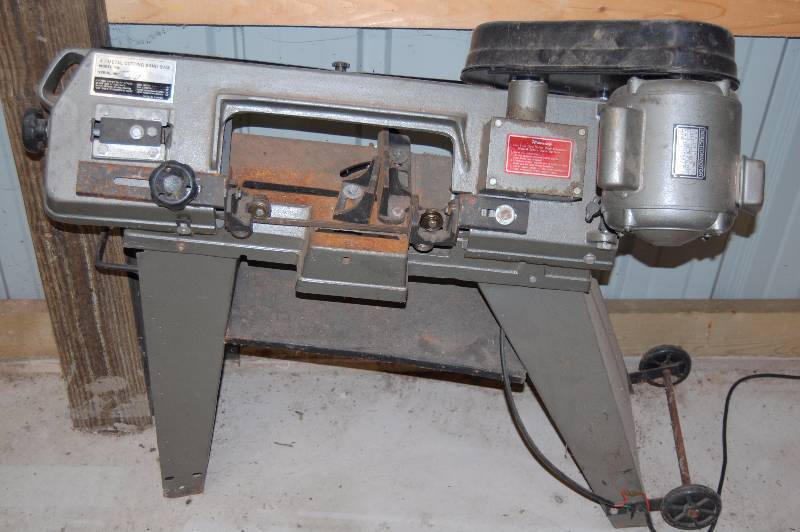 lot 13 image: Metal Band Saw
