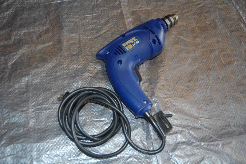 lot 33 image: Corded Power Drill