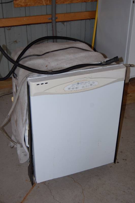 lot 61 image: Dishwasher (Used)
