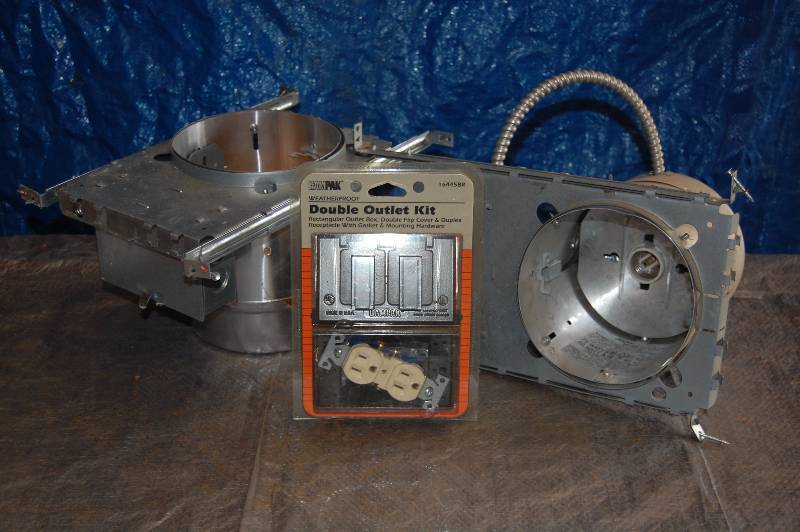 lot 64 image: Misc Electrical Supplies