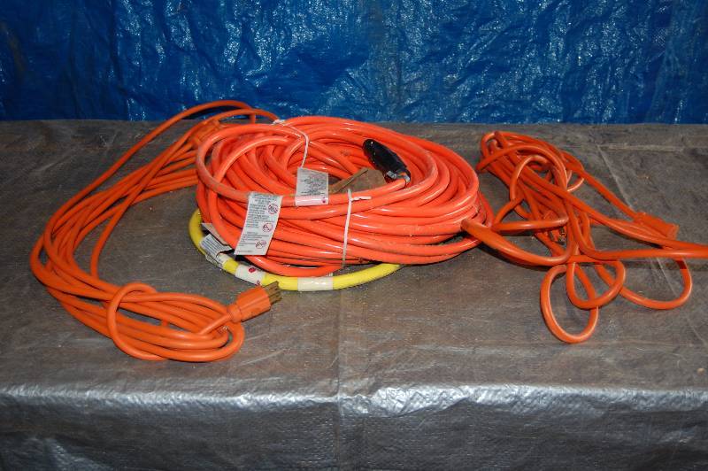lot 69 image: Electrical Cords