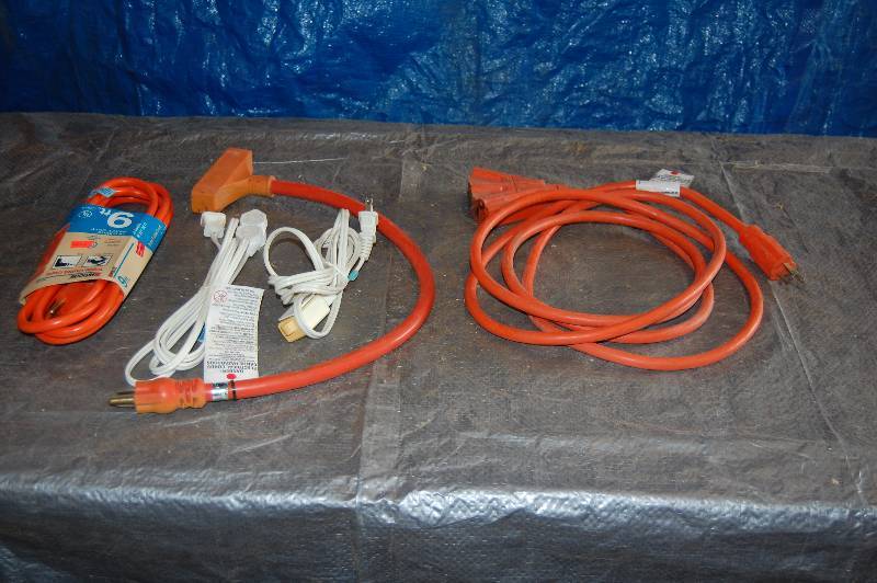lot 70 image: Electrical Cords