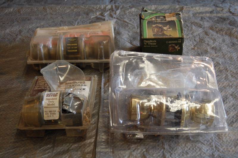 lot 85 image: Doorknobs and Dead Bolts