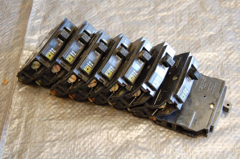 lot 119 image: New Breakers