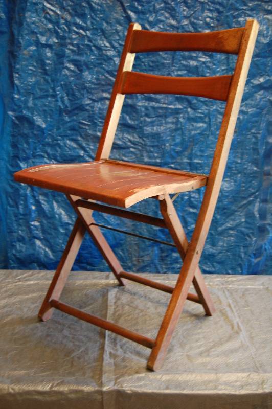 lot 124 image: Wooden Folding Chair