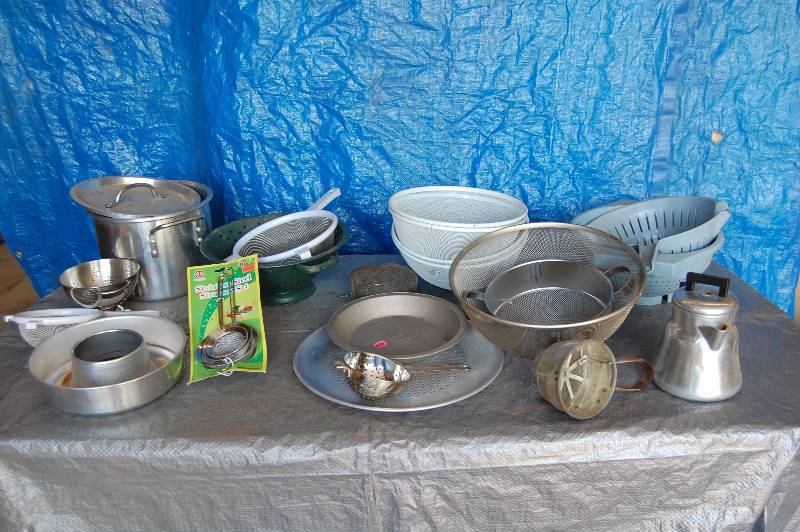 lot 166 image: Kitchenware