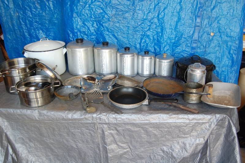 lot 174 image: Vintage Kitchenware