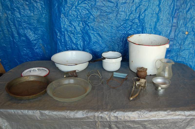 lot 178 image: Vintage Kitchenware