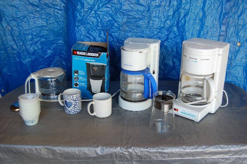 lot 201 image: Coffee Makers