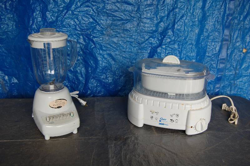 lot 224 image: Small Kitchen Appliances