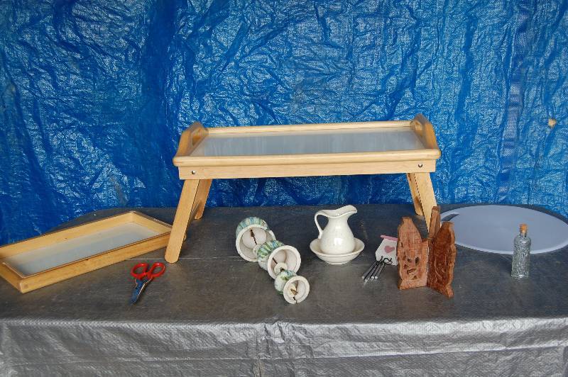 lot 231 image: Housewares