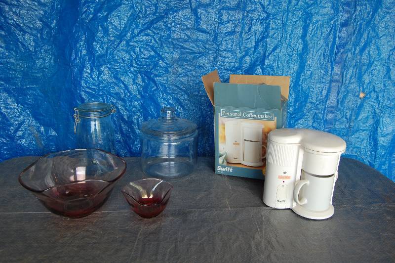 lot 232 image: Miscellaneous Kitchenware