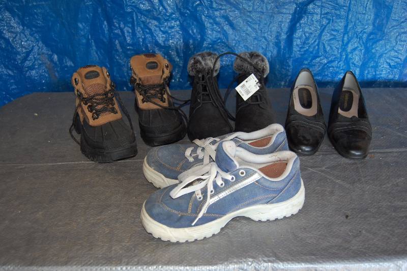 lot 274 image: Womens Shoes
