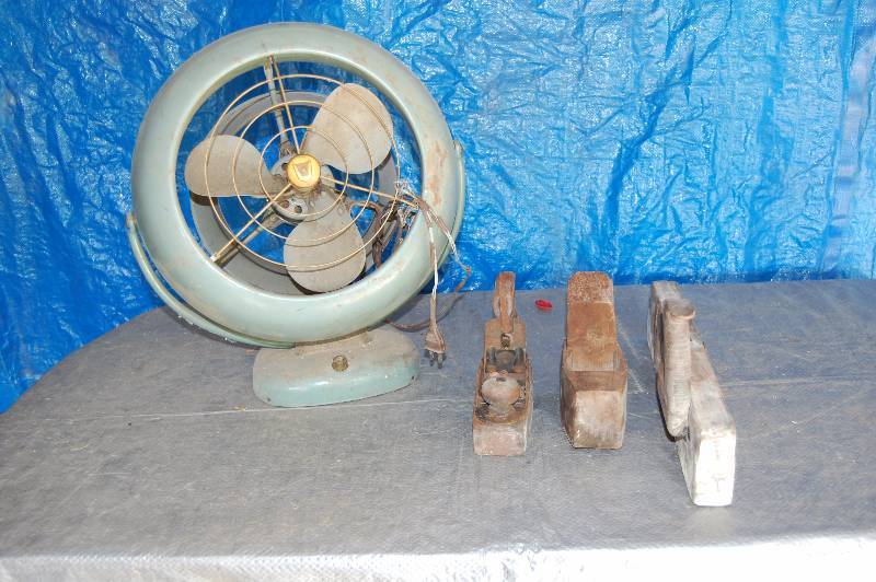 lot 277 image: Vintage Fan and Wood Planes