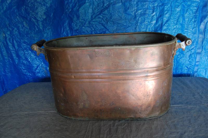 lot 284 image: Vintage Copper Wash Tub