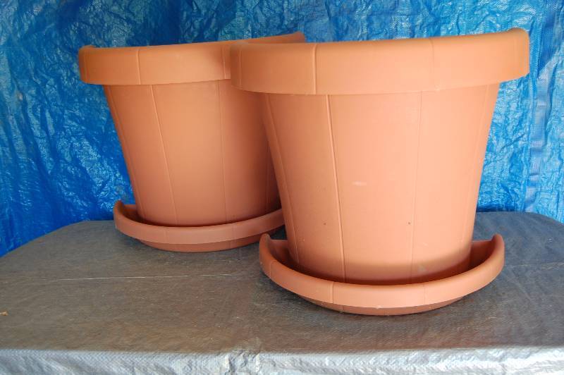 lot 289 image: Large Planter Pockets