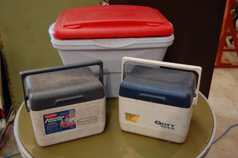 lot 333 image: Three Travel Coolers