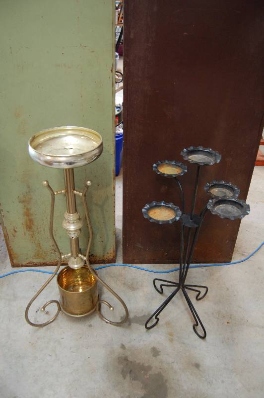 lot 336 image: Metal Planters