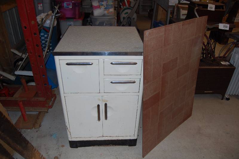 lot 343 image: Vintage Kitchen Cabinet