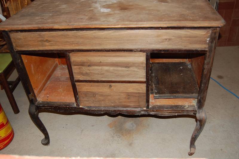 lot 349 image: Vintage Dresser
