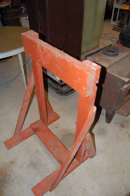 lot 350 image: Boat Motor Stand