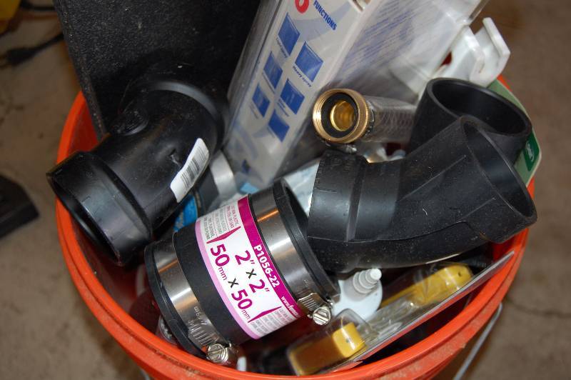 lot 362 image: Misc Plumbing