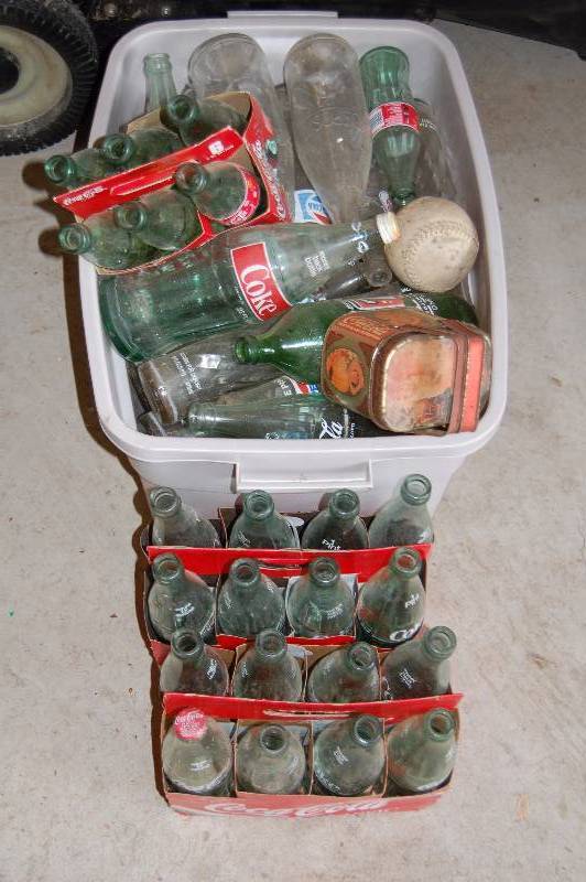 lot 365 image: Vintage Cola Bottles