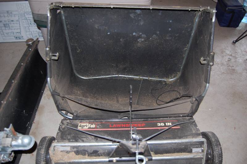 lot 380 image: Lawn Sweeper