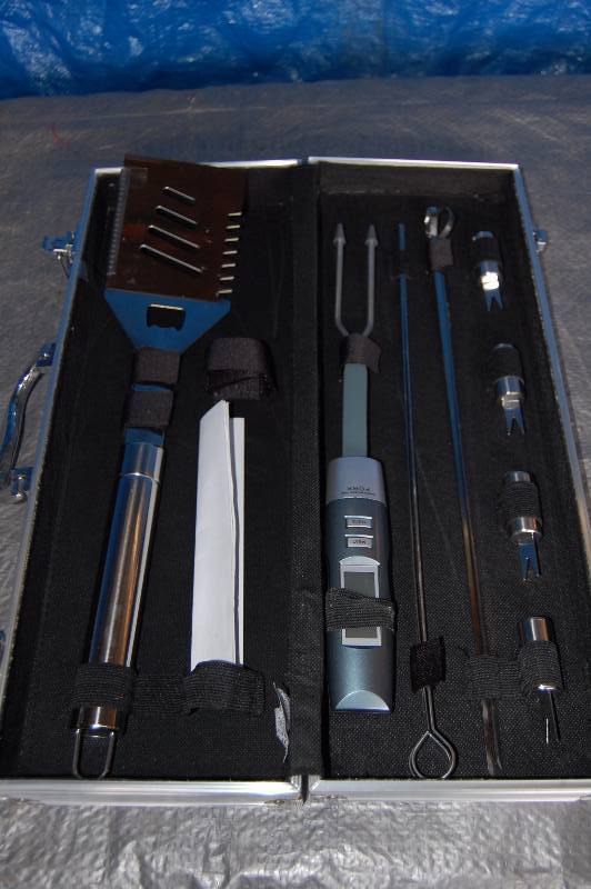 lot 389 image: BBQ Utensils