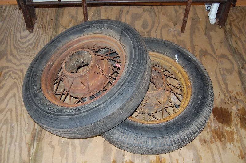 lot 407 image: Vintage Tires