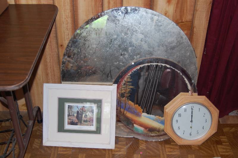 lot 429 image: Wall Art and Mirrors