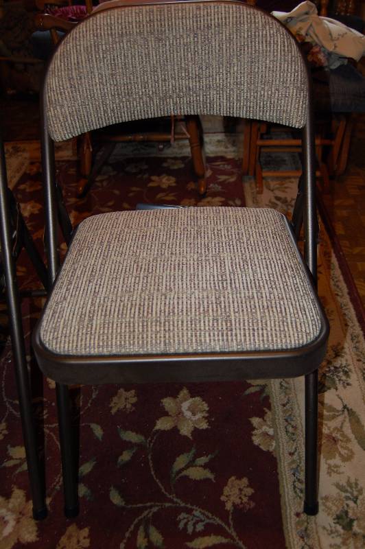 lot 430 image: Folding Chairs