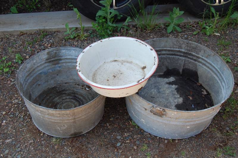lot 455 image: Washtubs