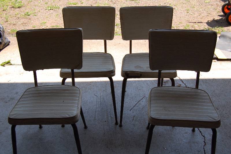 lot 461 image: Kitchen Chairs
