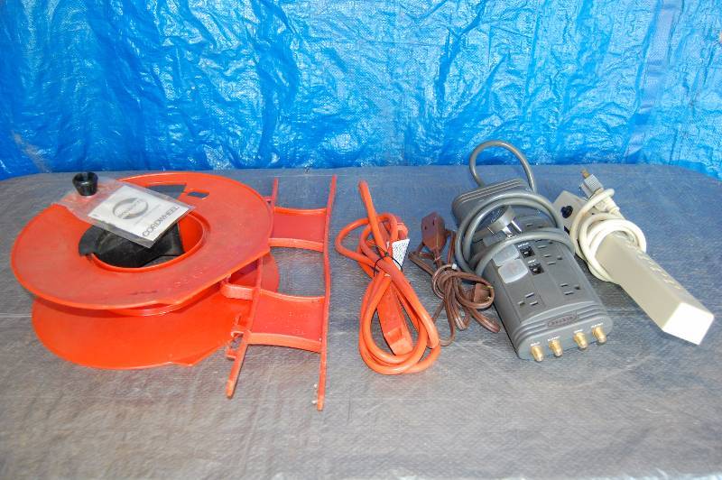 lot 464 image: Misc Electrical