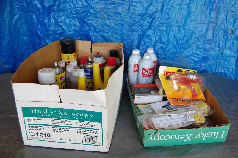 lot 467 image: Garage Supplies