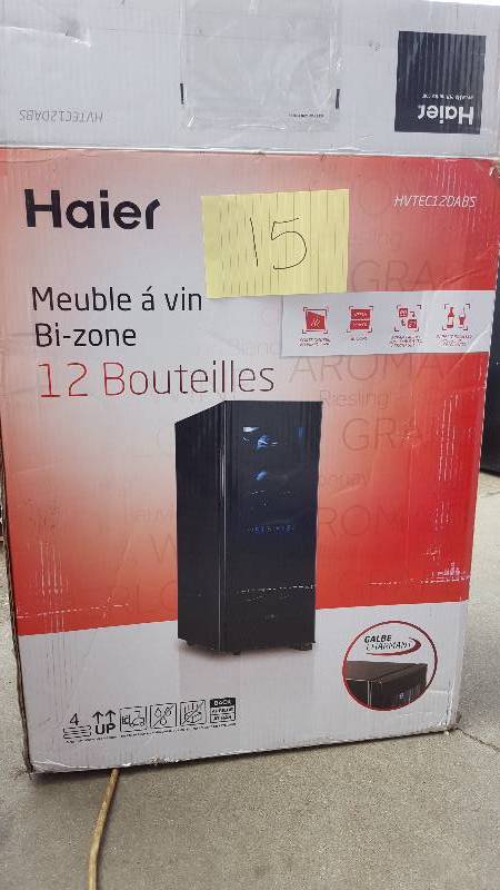 lot 15 image: Hair HVTEC12DABS 12  Bottle Capacity Wine Cellar New