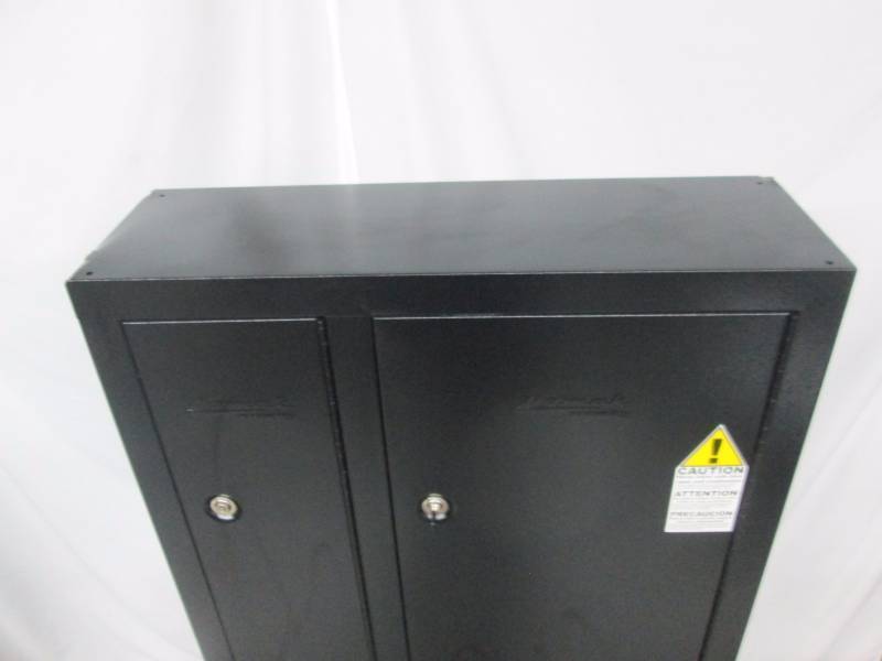 lot 7 image: Homak 8-Gun Double-Door Steel Gun Cabinet