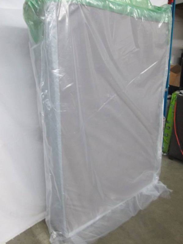 lot 17 image: Sealy Box Spring - Full