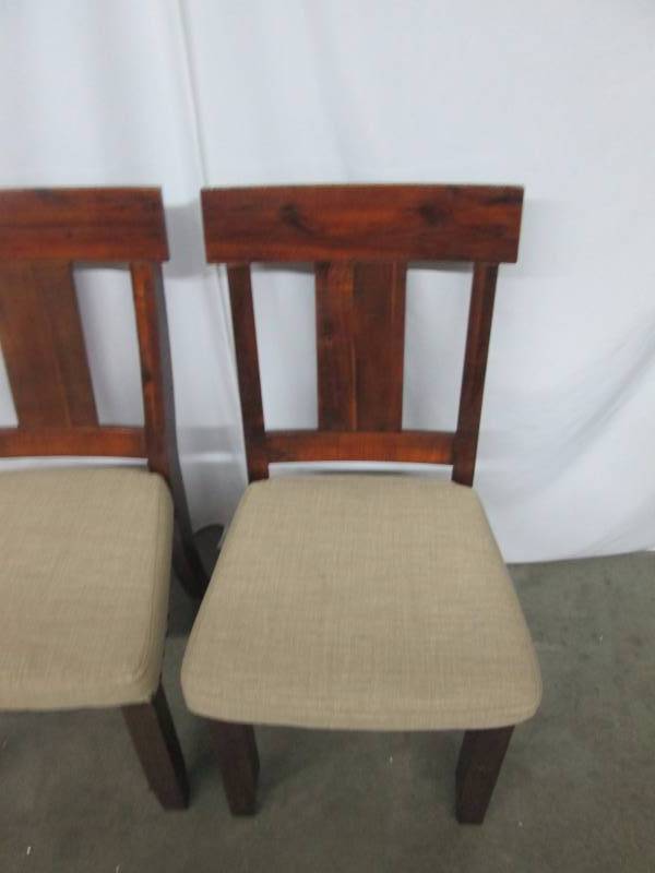 lot 6 image: Two Dining Room Chairs