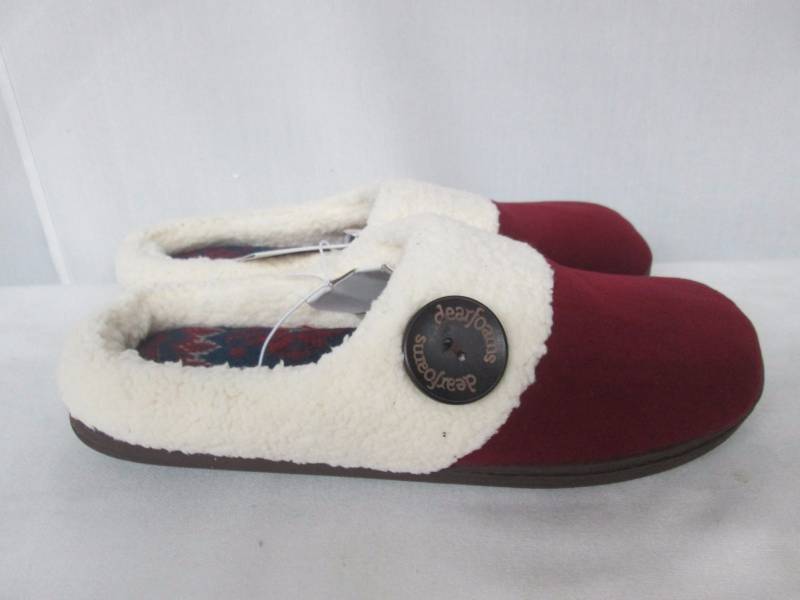 lot 64 image: Dearfoams Womens Microfiber Suede Clog Slippers