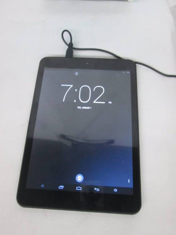lot 55 image: Trio Stealth G4 7.85 8GB Android Tablet