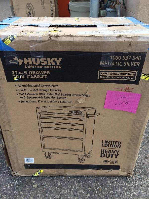 Husky 27 in 5 drawer Tool Cabinet New dent on top edge see pictures