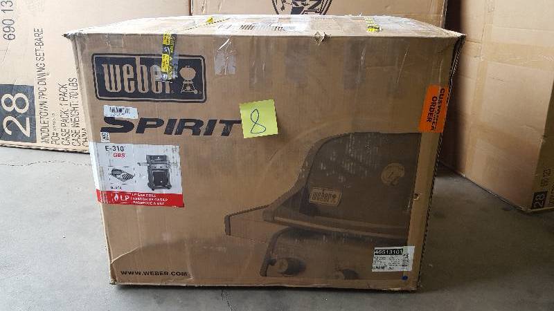 lot 8 image: Weber Spirit E-310 3-Burner Propane Gas Grill New