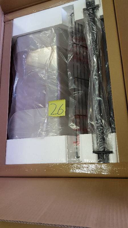 lot 26 image: Dyna Glo 5 Burner LP Gas Grill with Side Burner New
