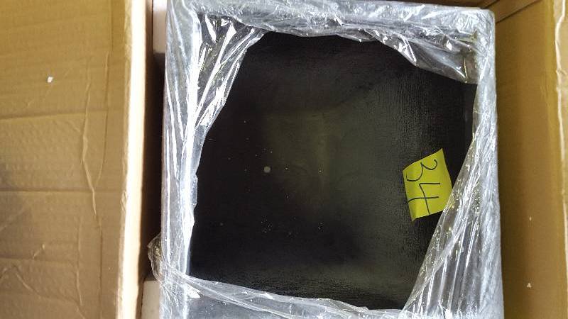 lot 34 image: Tall Cube Plntr X Frame 13.4 x 27.1